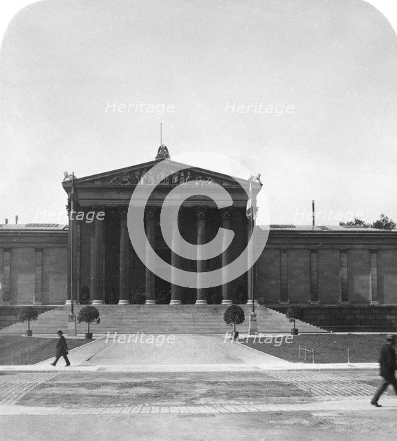 Kunstausstellungsgebaude, Munich, Germany, c1900. Artist: Wurthle & Sons