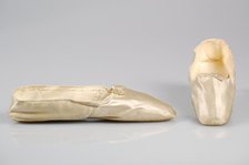 Evening slippers, probably French, 1845-65. Creator: Unknown.