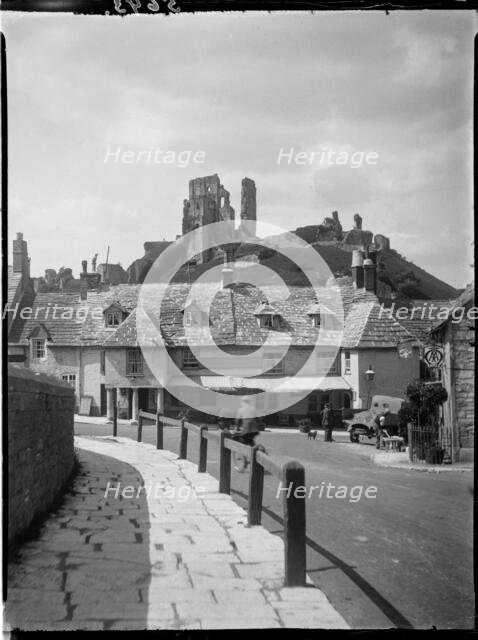 Greyhound Hotel, The Square, Corfe Castle, Purbeck, Dorset, 1927. Creator: Katherine Jean Macfee.