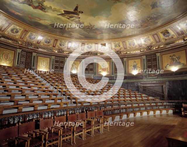 Classroom of Medicine in the Surgery School of San Carlos in Madrid.