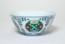 Bowl with Floral Medallions and Stems, Qing dynasty (1644-1911), c. 19th century. Creator: Unknown.