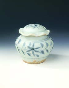 Blue and white jarlet and lotus leaf lid, Yuan dynasty, China, mid 14th century. Artist: Unknown