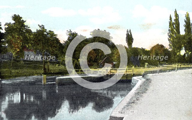 Iffley Lock, 20th Century. Artist: Unknown