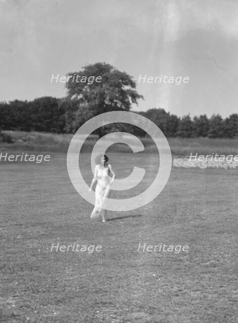 Strauss, Sarah Mildred, and pupils, 1932 June 5. Creator: Arnold Genthe.