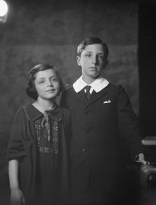 Leventritt children, portrait photograph, 1924 Apr. 11. Creator: Arnold Genthe.