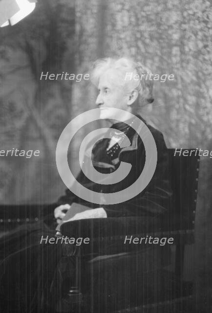 Ford, Mary, Miss, portrait photograph, 1928 Nov. or Dec. Creator: Arnold Genthe.