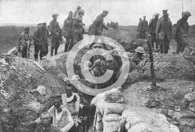 'Les Succes Britanniques au Nord de la Somme; Quelques-uns des centaines d'Allemands..., 1916 (1924) Creator: Unknown.