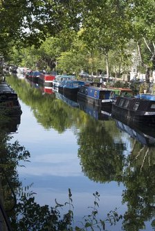 Blomfield Rd, Grand Union Canal, London, 2/9/10.  Creator: Ethel Davies.