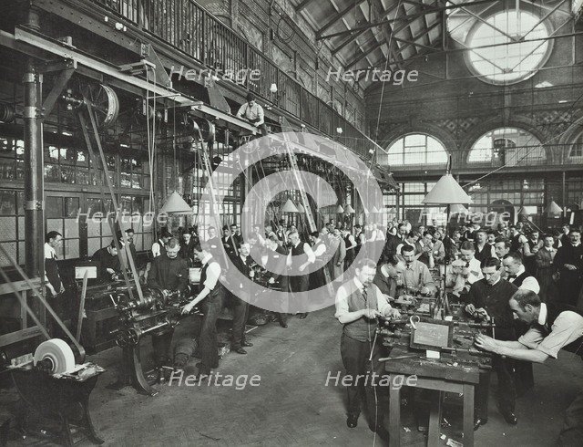 Male munitions workers in Engineering Shop, School of Building, Brixton, London, 1915. Artist: Unknown.