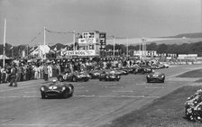 Start of 1959 Tourist Trophy race at Goodwood. Creator: Unknown.