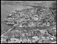 Poole Old Town and the waterfront, Poole, 1936. Creator: Aeropictorial Ltd.