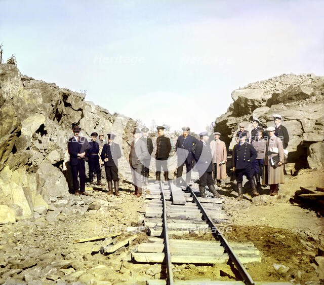 Group of railroad construction participants near the town of Kem, 1915. Creator: Sergey Mikhaylovich Prokudin-Gorsky.