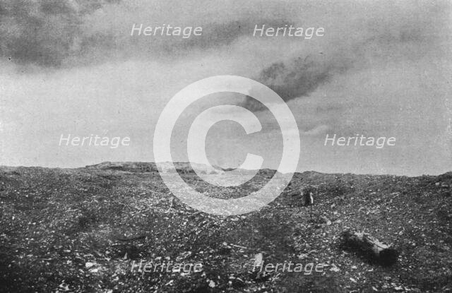 'Le Fort de Vaux, repris le 2 novembre; les abords du fort de Vaux par le Sud', 1916. Creator: Unknown.