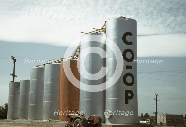 Grain elevators, Caldwell, Idaho, 1941. Creator: Russell Lee.