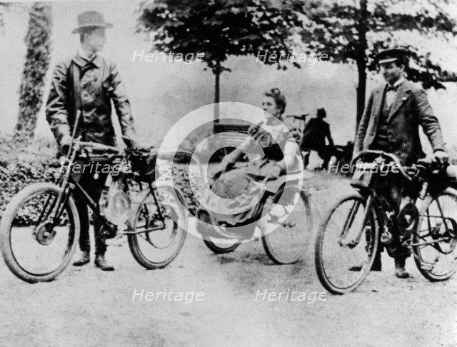 The Marquis Carcano and Carlo Maserati at Anzano del Parco, 1898. Artist: Unknown