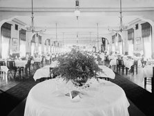 The Dining room, Hotel Kaaterskill, Catskill Mountains, N.Y., between 1900 and 1905. Creator: William H. Jackson.