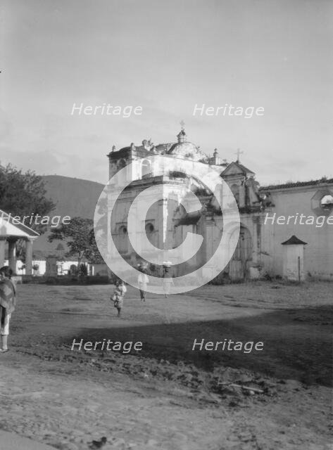 Travel views of Cuba and Guatemala, between 1899 and 1926. Creator: Arnold Genthe.