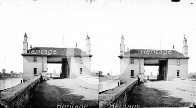 Toll House, Putney Bridge, Fulham, London, c1870-1886. Artist: York & Son