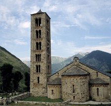 Church of Sant Climent de Taull, tower and apse.