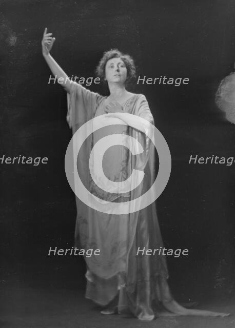 Miss Lucy Feagin, portrait photograph, 1919 May 20. Creator: Arnold Genthe.