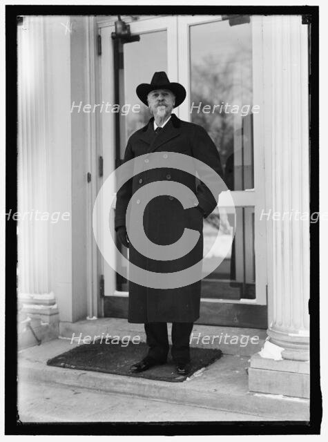 Buffalo Bill Cody, between 1913 and 1917. Creator: Harris & Ewing.