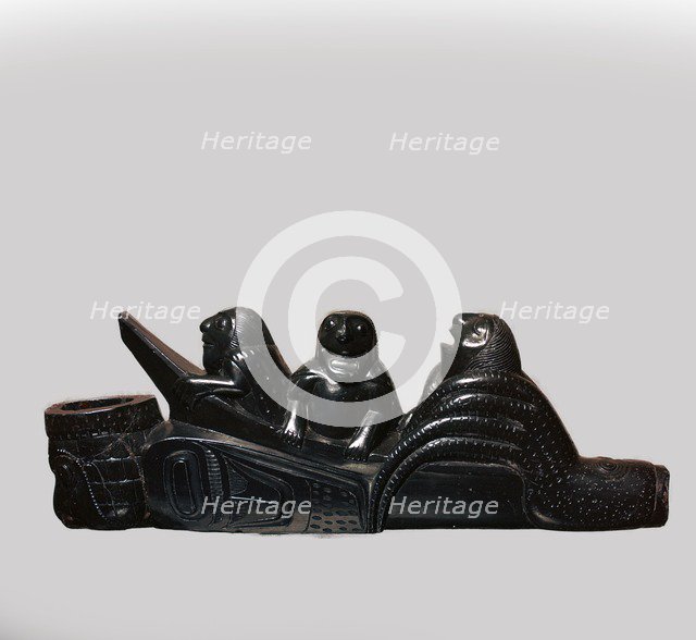 Haida Native American tobacco-pipe, 19th century. Artist: Unknown