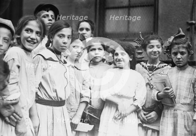 N.Y. school - Italians, between c1910 and c1915. Creator: Bain News Service.