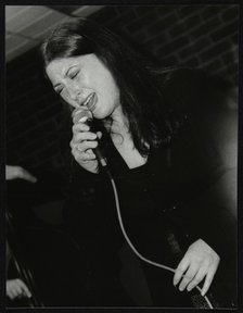 Vocalist Anita Wardell performing at The Fairway, Welwyn Garden City, Hertfordshire, 2000. Artist: Denis Williams
