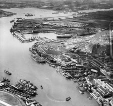 Smith's Docks, Bull Ring Graving Docks and Albert Edward Dock, North Shields, Tyneside, 1947. Artist: Aerofilms.