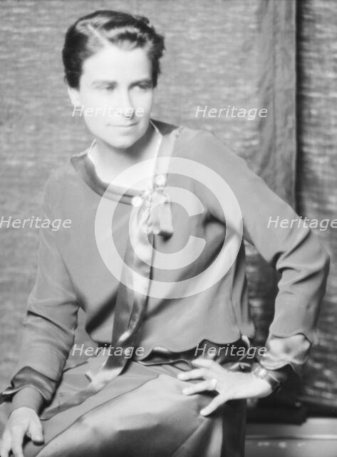 Arzner, Dorothy, Miss, portrait photograph, 1927 Creator: Arnold Genthe.