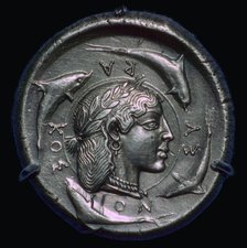 Decadrachm of Syracuse of the fifth century BC. Artist: Unknown