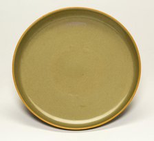 Yaozhou style glazed dish, Qing dynasty (1644-1911), Yongzheng reign mark and period (1723-1735). Creator: Unknown.