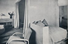 'A studio living-room in one of the Isokon Lawn Road Flats, Hampstead, London', 1936. Artist: Unknown.