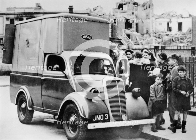 A Ford emergency food van, Bethnal Green, London, c1940-c1941. Artist: Unknown