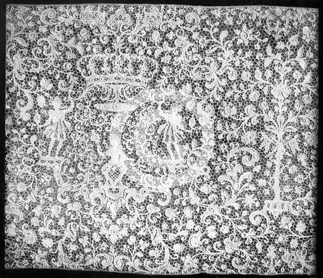 Raised Venetian or rose point lace, 17th century, (1901). Artist: Bemrose
