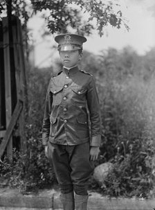 Junior American Guard, Lincoln Shab, 1917. Creator: Harris & Ewing.