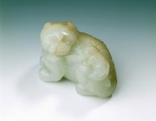 Jade feline with cub, Ming dynasty, China, 1368-1644. Artist: Unknown