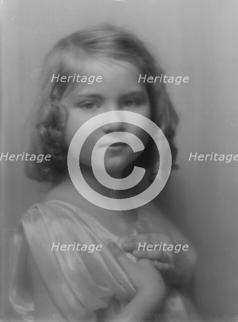 Emerson, Lillian, Miss, portrait photograph, between 1914 and 1919. Creator: Arnold Genthe.