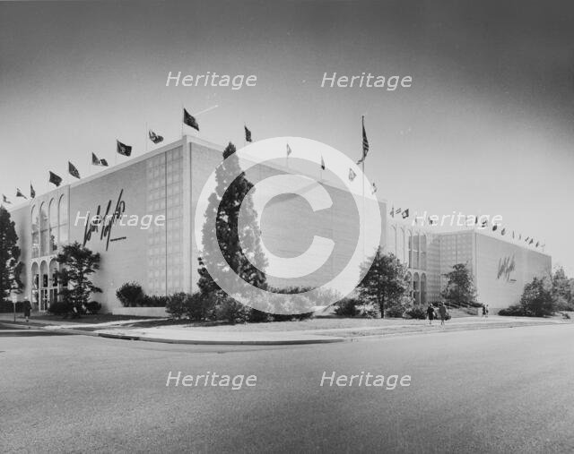 Lord & Taylor, business in Washington, D.C, 1959. Creator: Gottscho-Schleisner, Inc.