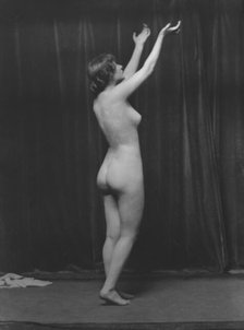 Bermicchi, Miss, portrait photograph, not before 1916. Creator: Arnold Genthe.