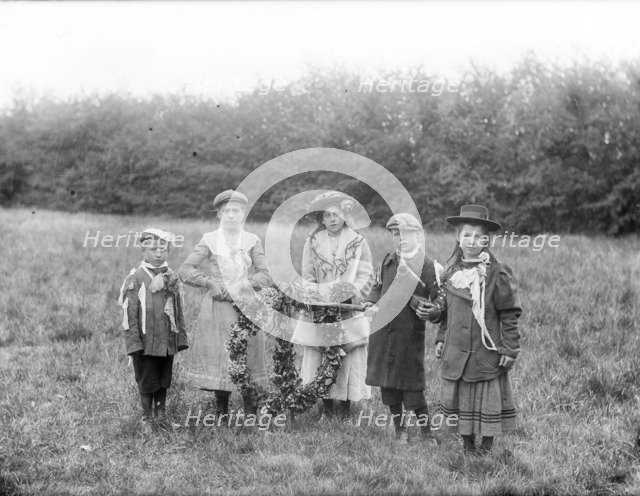Children posing with May Day garlands, Oxfordshire, c1860-c1922. Artist: Henry Taunt