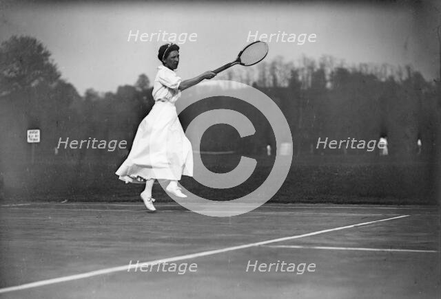 Miss E. Moore, between c1910 and c1915. Creator: Bain News Service.