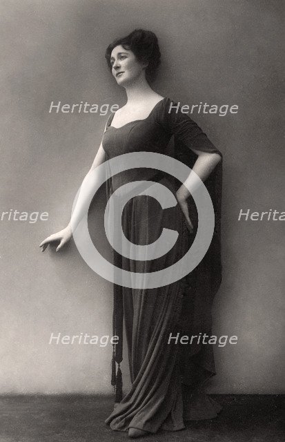 Miriam Clements, British actor and performer, 1910.Artist: Dover Street Photo Studio