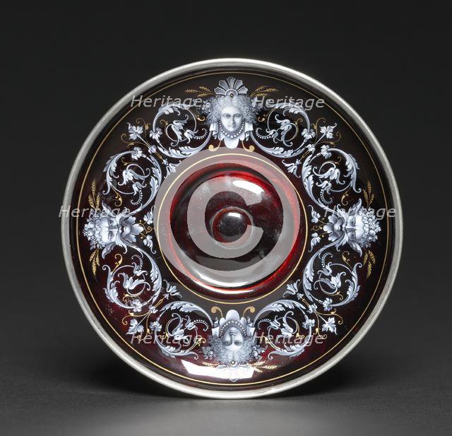 Saucer, c.1880-1900. Creator: Unknown.