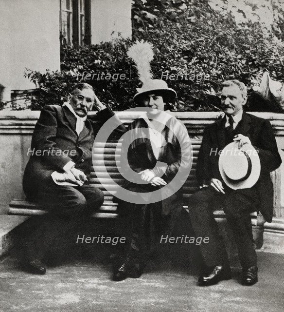 Benito Perez Galdos (1843-1920), Spanish novelist, playwright and chronicler, with Margarida Xirg…