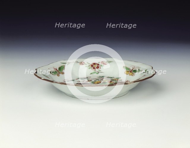 Saucer with cockerels, Ming dynasty, Tianqi period, China, 1621-1627. Artist: Unknown
