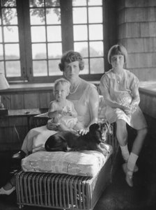 Mrs. George Eustis and children, with dog, portrait photograph, between 1911 and 1942. Creator: Arnold Genthe.