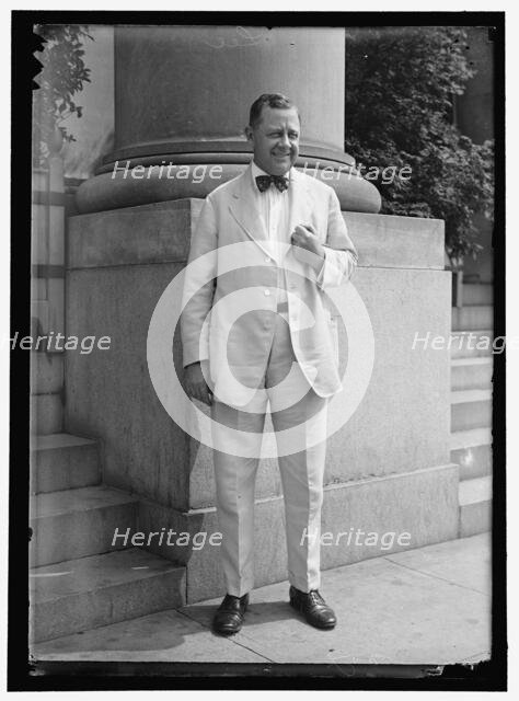 Lee, between 1910 and 1917. Creator: Harris & Ewing.