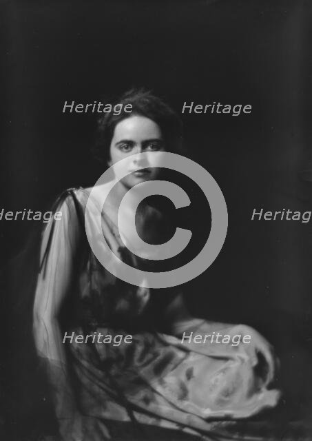 Miss Damrosch, portrait photograph, 1919 May 5. Creator: Arnold Genthe.