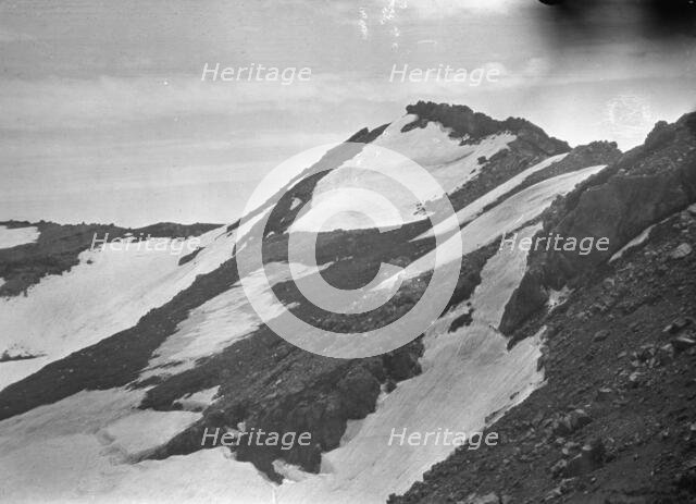 Travel views of Japan and Korea, 1908. Creator: Arnold Genthe.